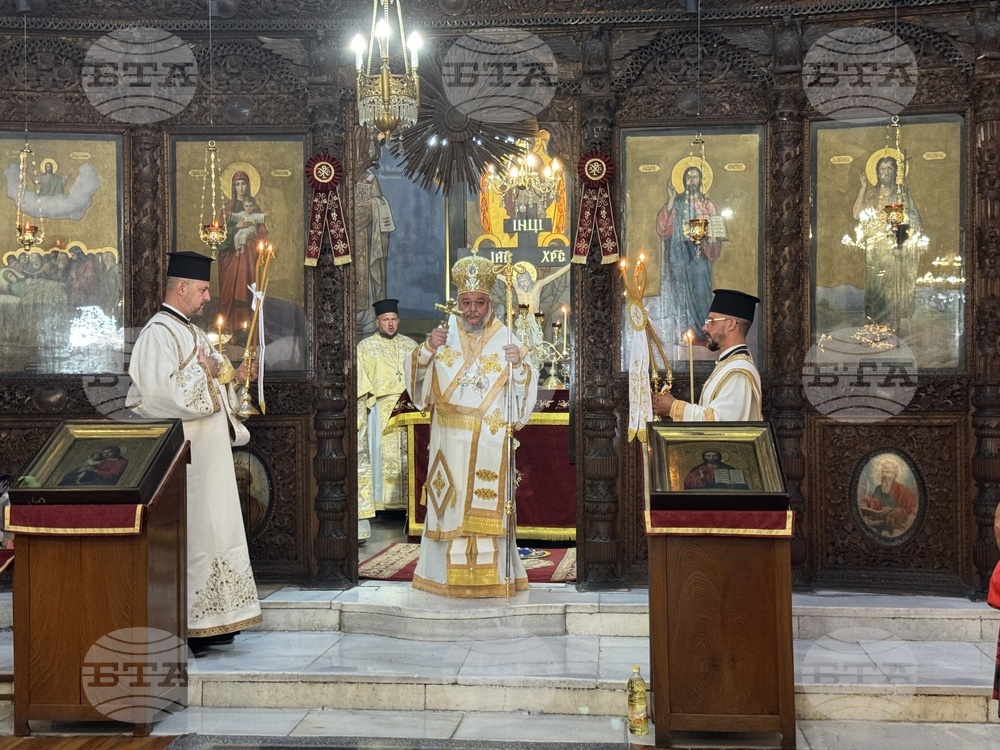 Казанлък - Успение на Пресвета Богородица - литургия