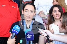 Летище София - Кимия Ализаде - посрещане