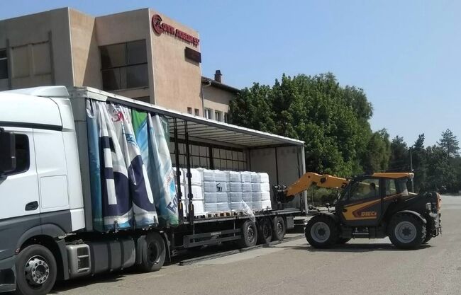 Държавният резерв осигури и достави близо 40 000 литра бутилирана питейна вода на община Свищов