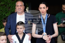 Летище София - Кимия Ализаде - посрещане