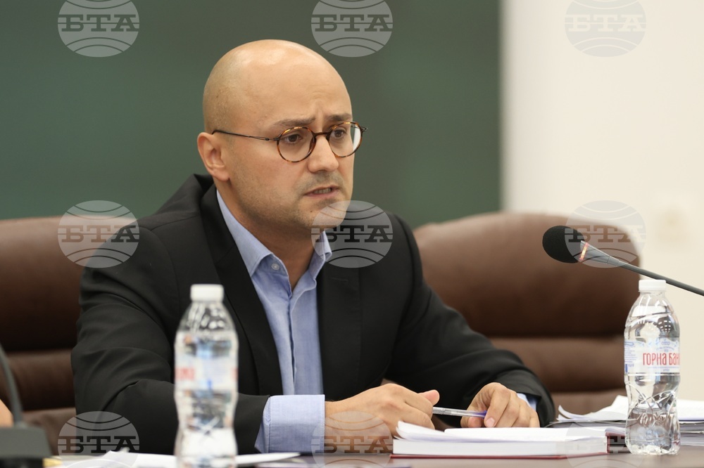 НСлС - пресконференция - Елин Пелин - фойерверки