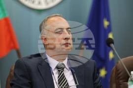 НСлС - пресконференция - Елин Пелин - фойерверки