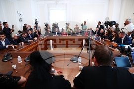 Народно събрание - Временна комисия за дейността на Петьо Еврото и Мартин Божанов