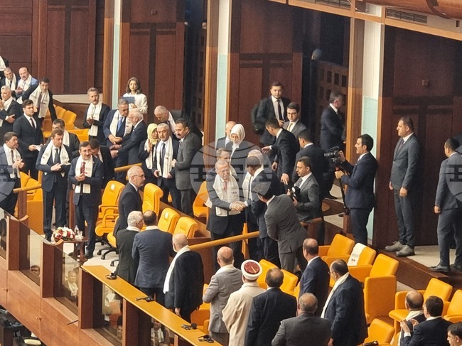 Турция - Махмуд Абас - парламент