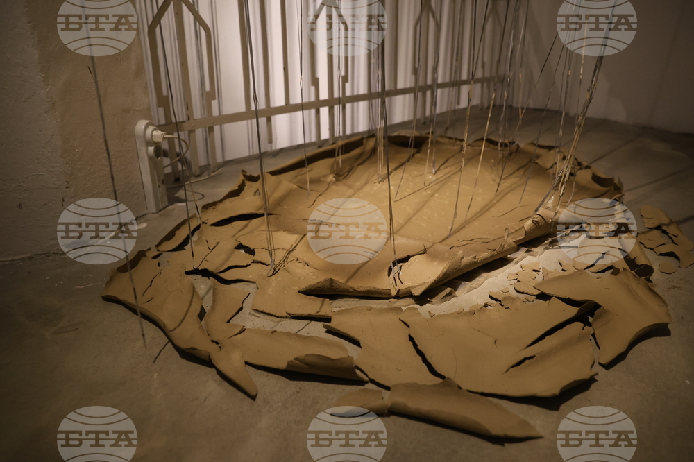 Пространствена инсталация - Юлиян Табаков - откриване