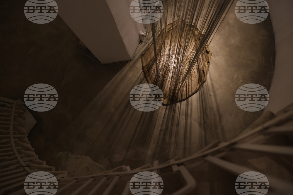 Пространствена инсталация - Юлиян Табаков - откриване