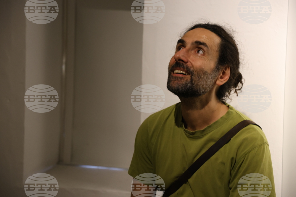 Пространствена инсталация - Юлиян Табаков - откриване