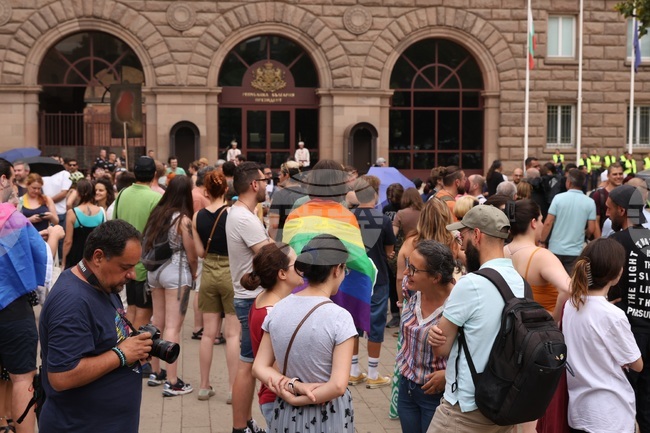 Протест с искане за вето