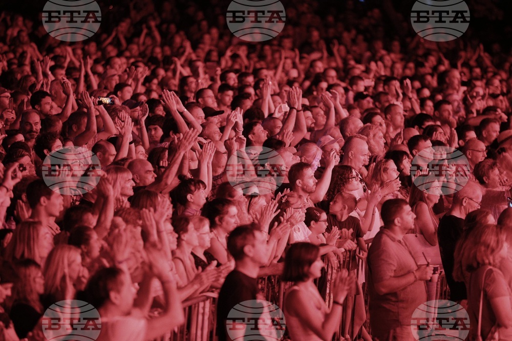 Варна - фестивал VARNA BREEZE by EXIT - Дайър Стрейтс