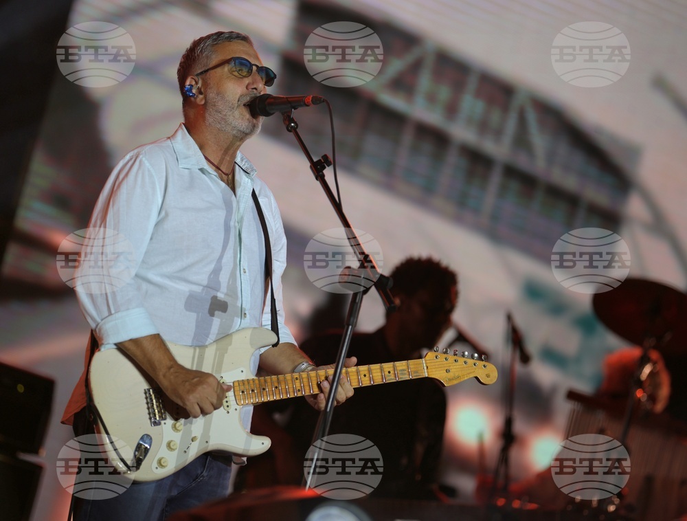 Варна - фестивал VARNA BREEZE by EXIT - Дайър Стрейтс