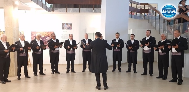 С концерт на хор „Йоан Кукузел Ангелогласни“ завършиха честванията на празника Успение на Св. Богородица, покровителка на Троянския манастир