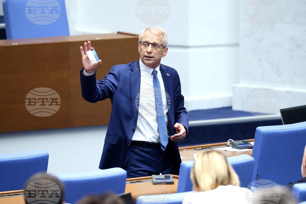 Парламент - заседание - Николай Денков