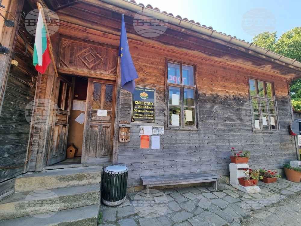 Жители на Жеравна поставиха въпроса за водоснабдяването на заседание на Общинския съвет в Котел
