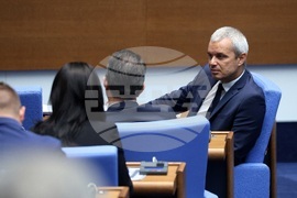 Парламентарен контрол