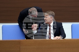 Парламентарен контрол