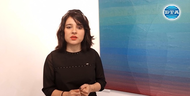 Изложба с картини на иранската художничка Лалех Барзегар е подредена в галерия „Серякова къща“ в Троян