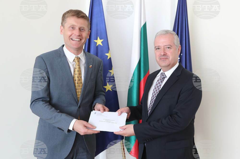 Deputy Foreign Minister Kondov Confers with Newly Appointed Belgium Ambassador