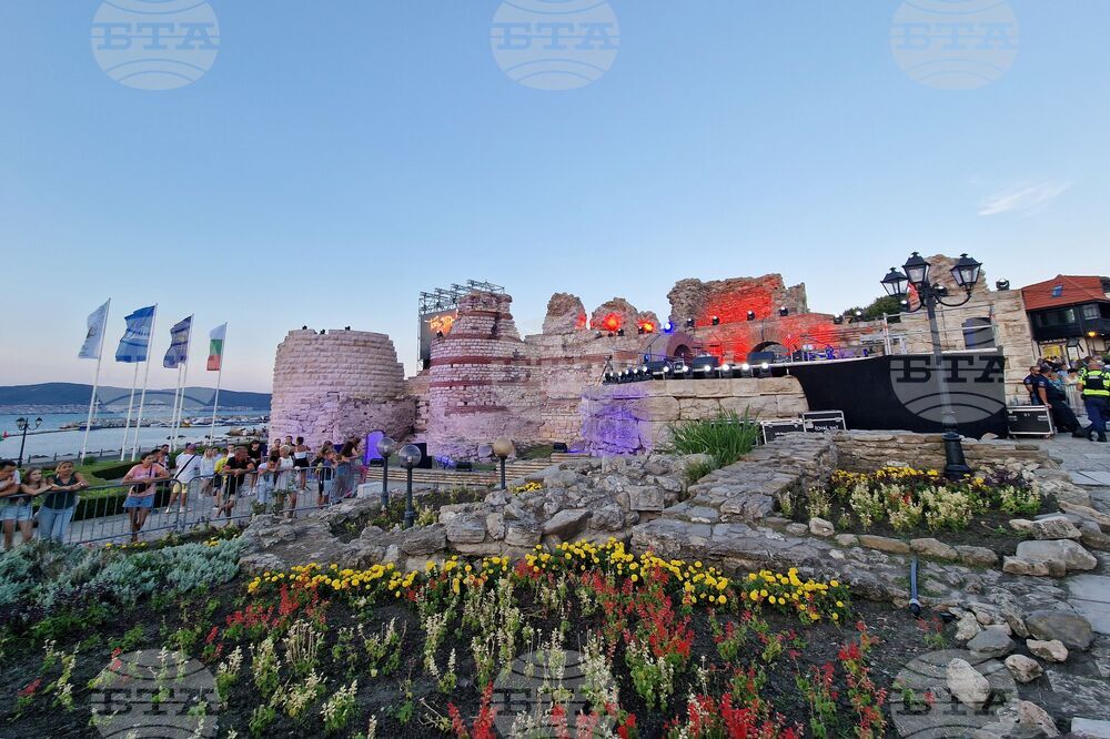 Несебър - кампания „Не сте сами“ - концерт