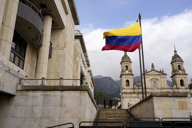 Колумбия ще отбележи с възпоменателна церемония утре 40 години от смъртоносната обсада на Двореца на правосъдието, при която загинаха над 100 души