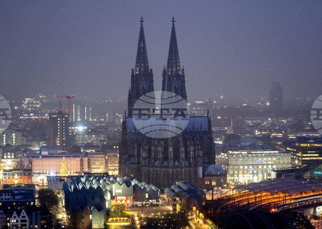 Стотици хора се включиха в антивоенно шествие днес в германския град Кьолн