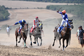 Село Самуил - конни надбягвания