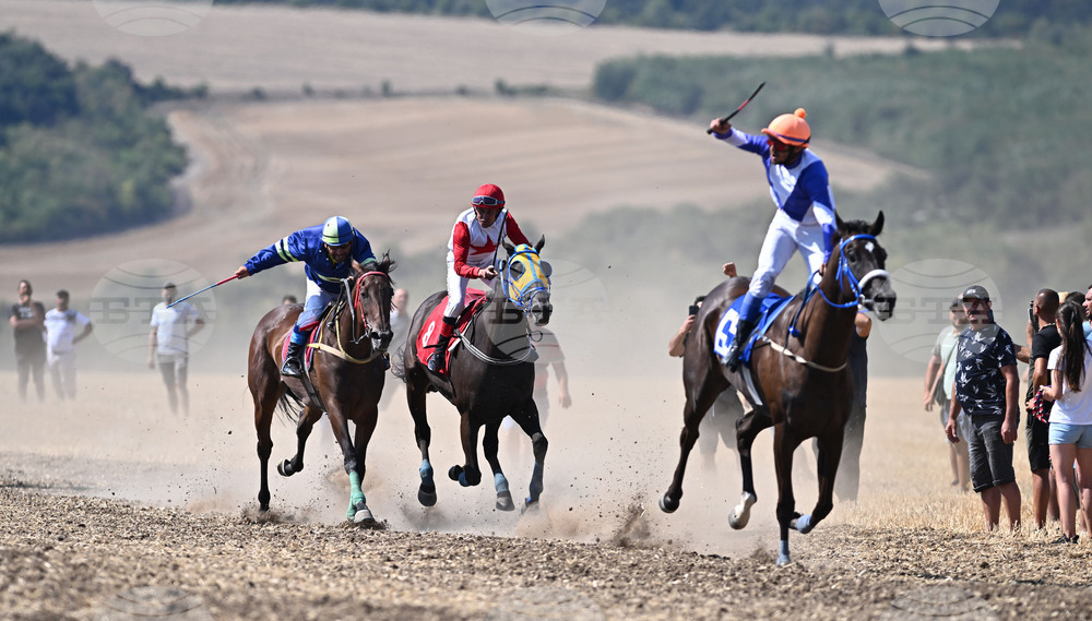 Село Самуил - конни надбягвания