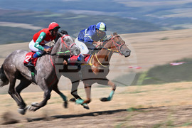 Село Самуил - конни надбягвания