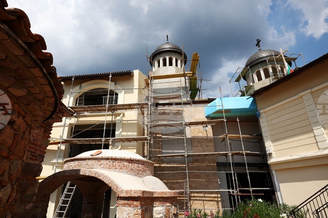 Cabinet Allocates Funds for Road Safety, Monastery Church Renovation