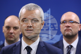 Парламент - Възраждане - брифинг