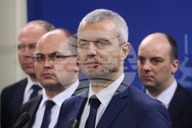 Парламент - Възраждане - брифинг