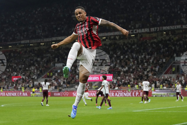 Лийдс и Милан са постигнали сделка за трансфер на крилото Ноа Окафор