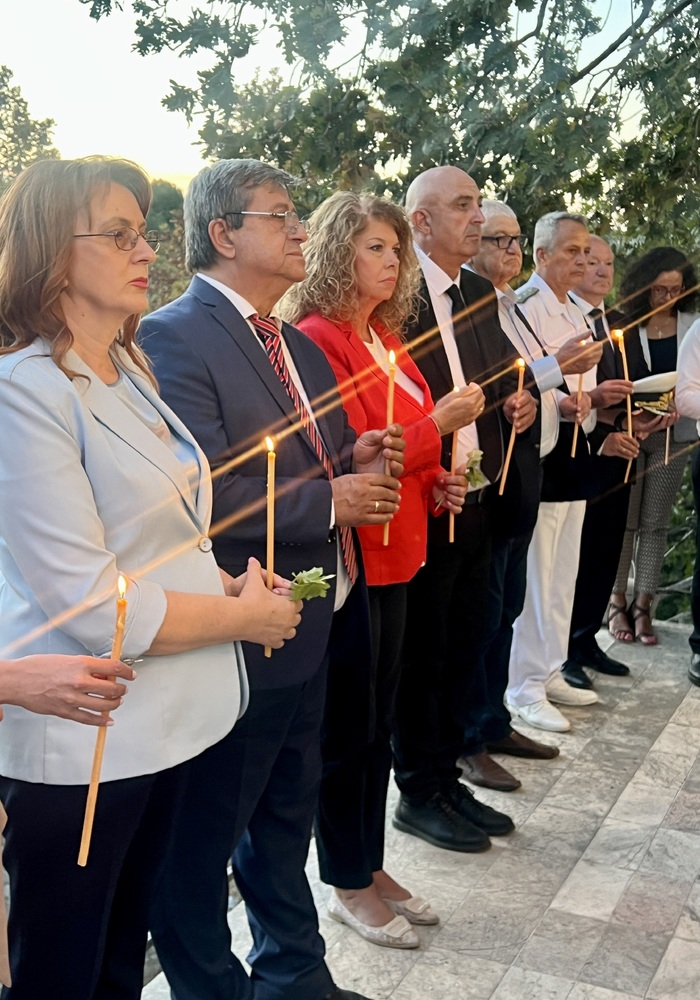 Вицепрезидентът почете на Петрова нива заедно с тракийци от цяла България 121 години от Илинденско-Преображенското въстание