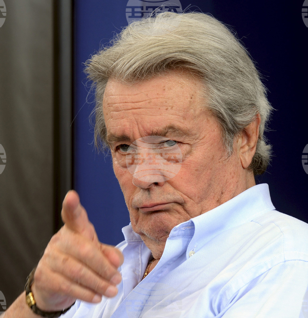 Брижит Бардо говори откровено за колеги актьори, еротика, политика и света в новата си книга „Моят ББуквар“