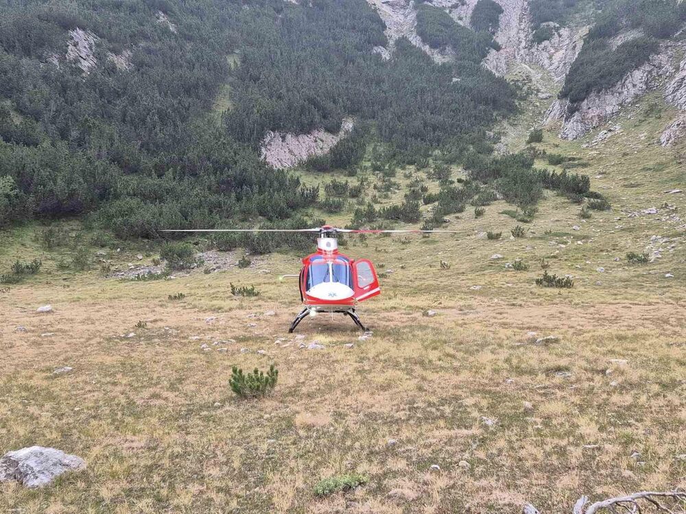 Община Банско: Първа екстремна спасителна акция в Пирин на планинските спасители от Банско и Разлог с хеликоптера за въздушна помощ