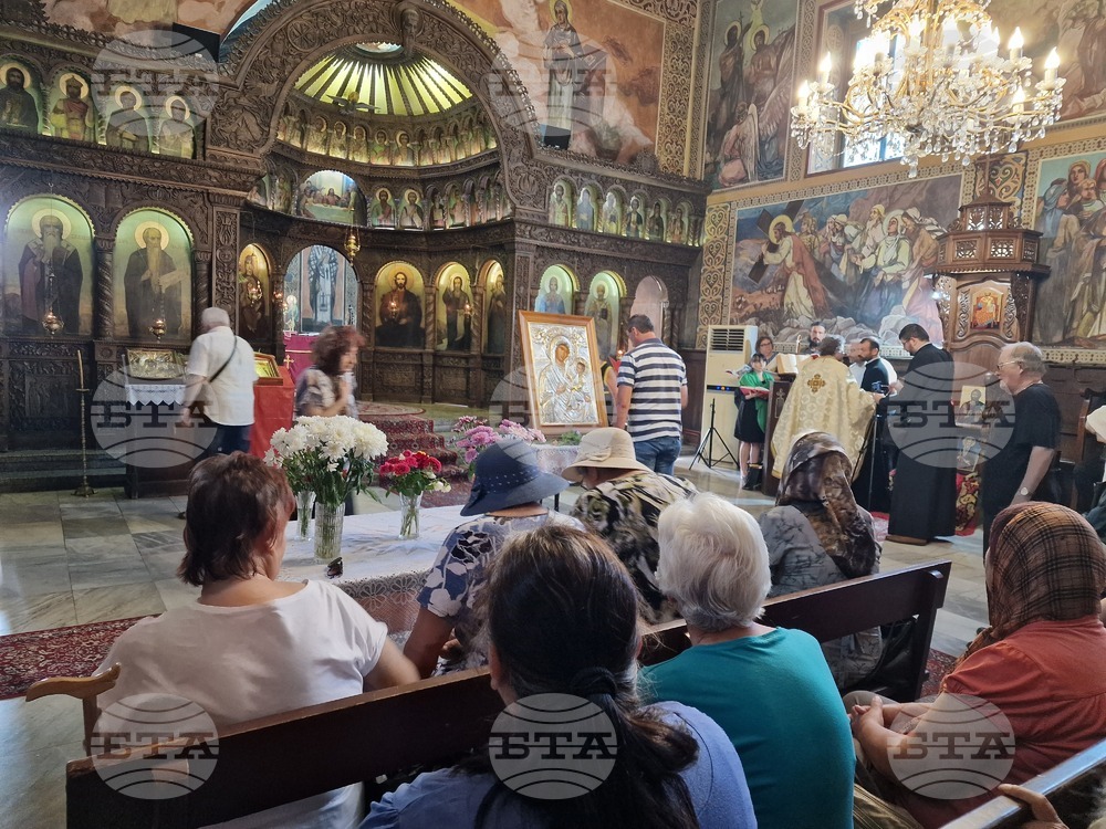 Търговище - митрополит Йоан - Света литургия