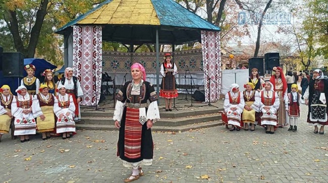 Приключи 21-ят международен фестивал "Българи да си останем!" в Рени