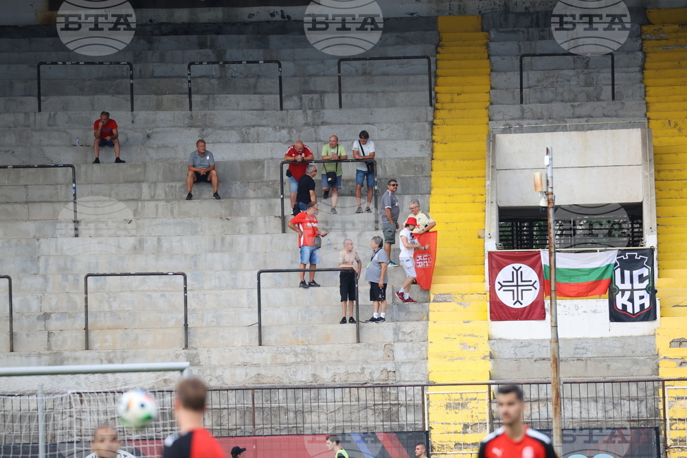 Футбол - Локомотив София - ЦСКА 1948