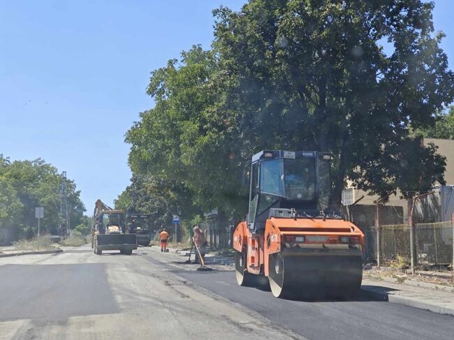 Община Плевен: По изкърпване на настилки по линиите на масовия градски транспорт продължава предимно работата на „Инжстрой“ – Плевен