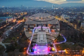 Леден парк - зимна пързалка