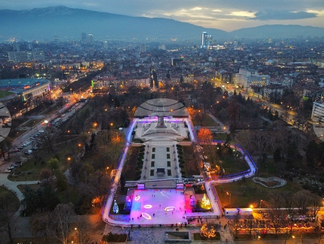 С кратка церемония ще бъде открит Леден парк в София 