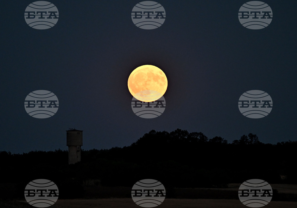 Село Тодорово - пълнолуние - супер Луна