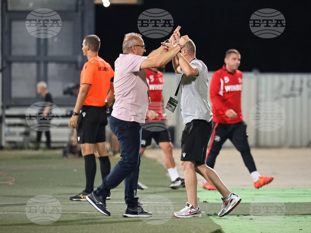 Пловдив - футбол - „Локомотив“ Пловдив - „Черно море“