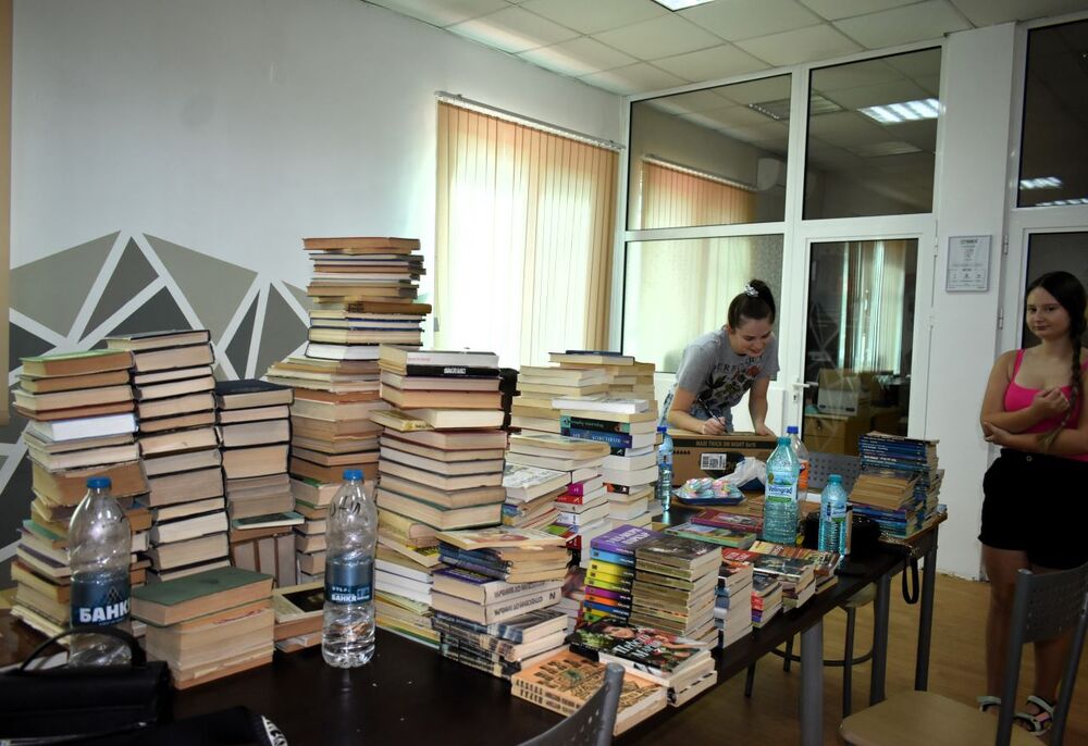 Община Асеновград: Над 600 книги, дариха асеновградчани за благородна кауза