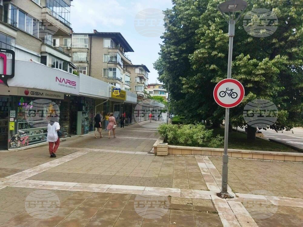 В Ямбол започват проверки за нарушители на забраната за движение на велосипедисти и електрически тротинетки в пешеходни зони