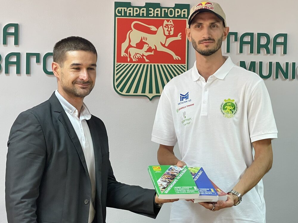 Николай Диков към лекоатлета Тихомир Иванов: С постиженията, които записахте, ние сме победители в Олимпиадата 