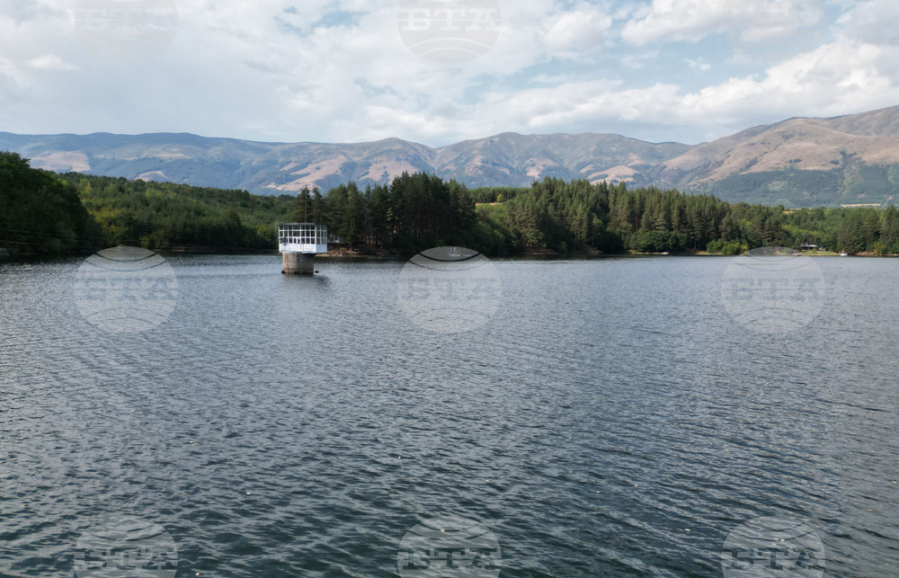 Язовир „Голямо Баненско езеро“ е пълен на четири пети от капацитета си, съобщиха от Областна администрация – Благоевград