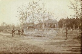 Разград - колоездачи - Държавен архив