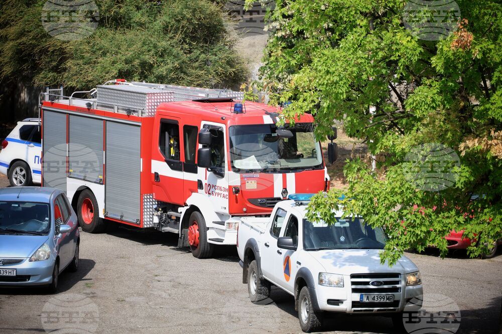 Незагасена цигара е причинила пожара в бургаския комплекс "Славейков", при който пострада мъж