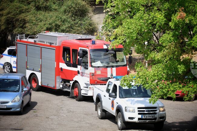 Незагасена цигара е причинила пожара в бургаския комплекс "Славейков", при който пострада мъж