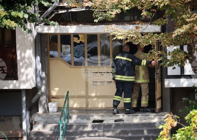 Ръчна граната е открита в избено помомещение на жилищен блок в Бургас